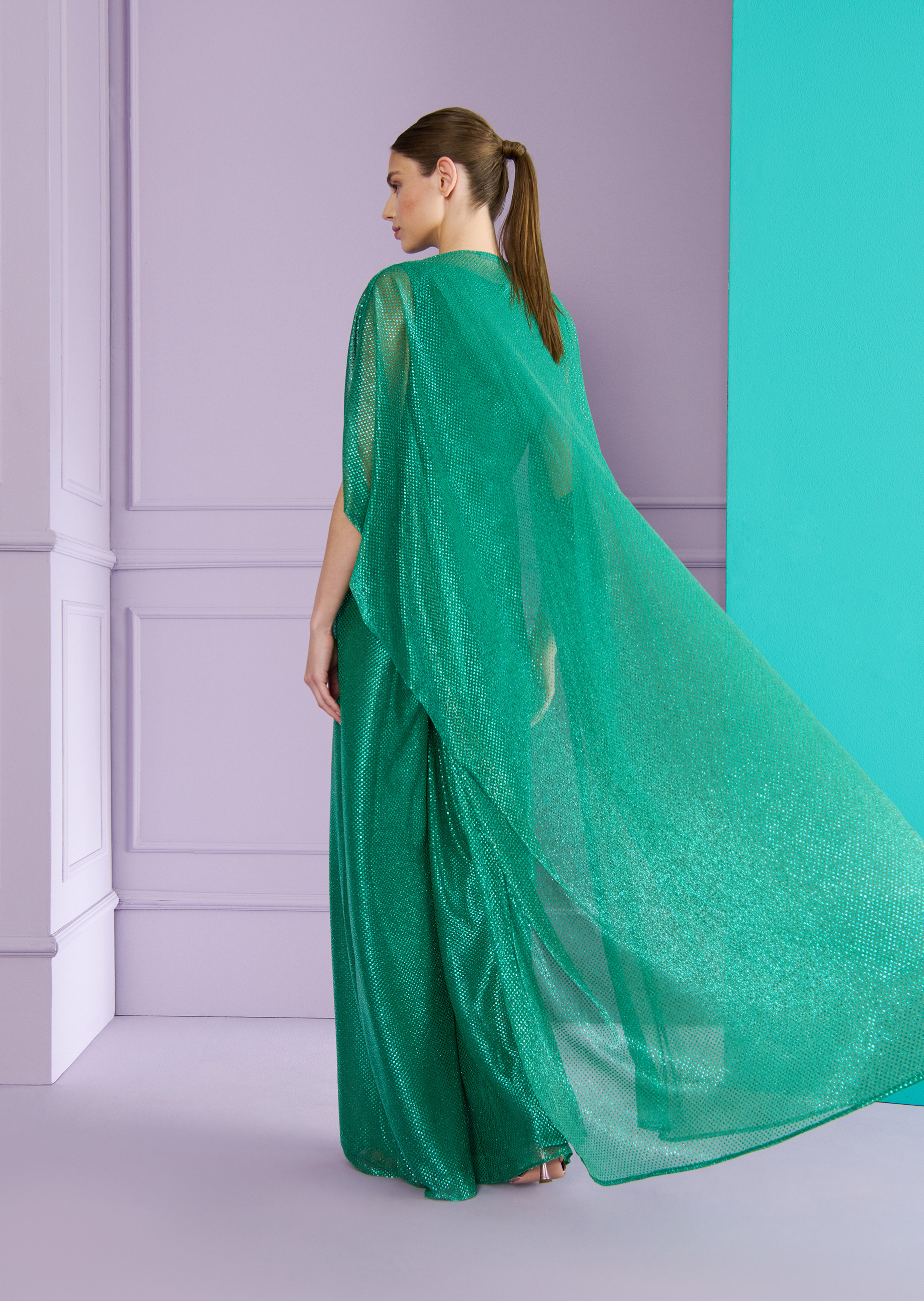 Cape Nick1 l Designer-Capes l Talbot Runhof